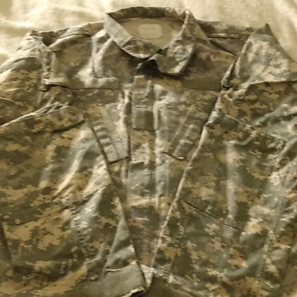 ARMY CAMO MED/LONG SHIRT - Picture 3 of 7